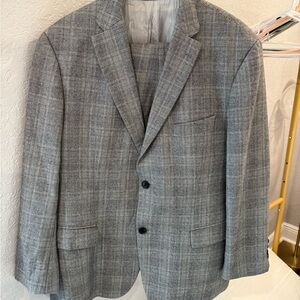 Hugo Boss Classic Gray Check Suit 42 Short